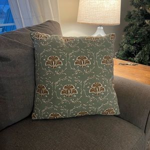 Pillow - private listing
